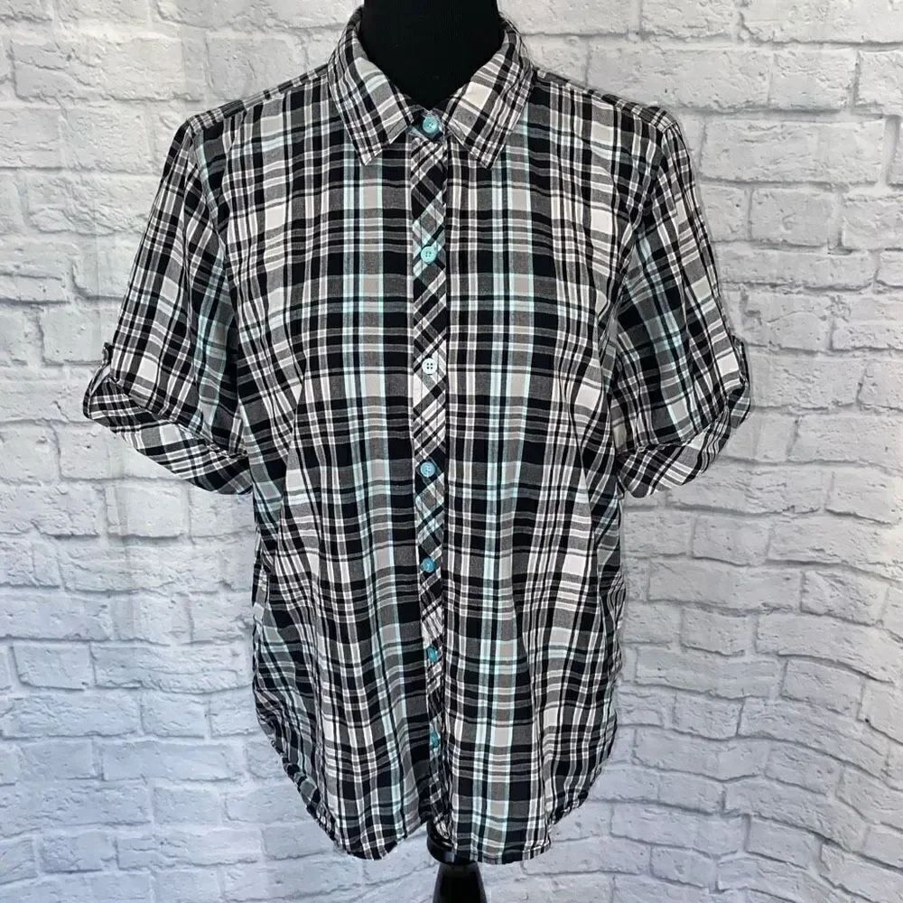 Basic editions 100% cotton XL women button down plaid top